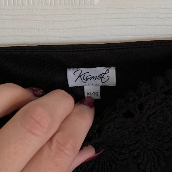 Black dress - Picture 3 of 5